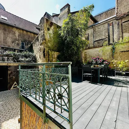 Terrasse Sur La Tour Garconnet Apartment Amboise Exterior photo